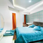فندق Continent Luxury 3*