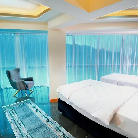 Continent Luxury 3*