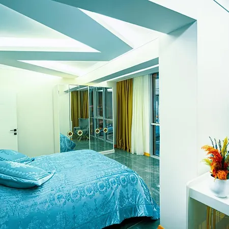 Continent Luxury 3*