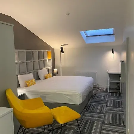 Continent Luxury Hotel