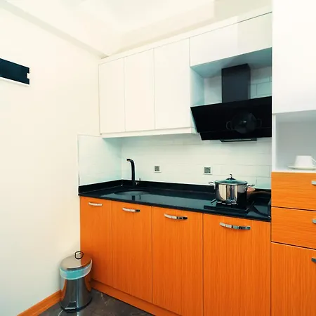 호텔 Continent Luxury