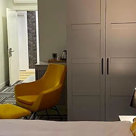 Hotel Continent Luxury