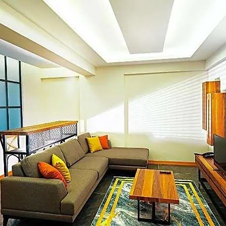 Hotel Continent Luxury 3*