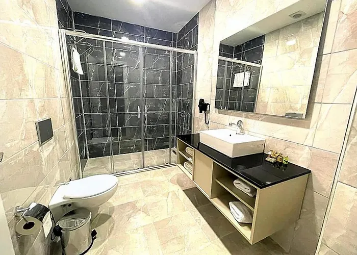 Hotell Continent Luxury