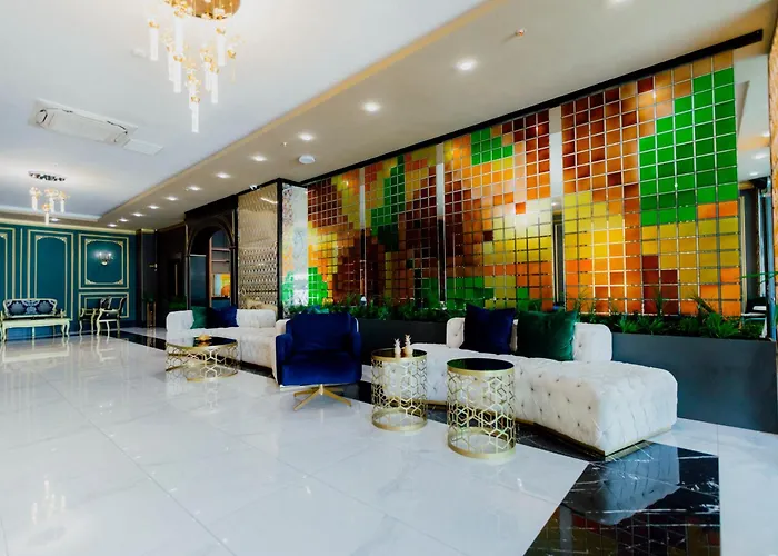 Continent Luxury Hotell